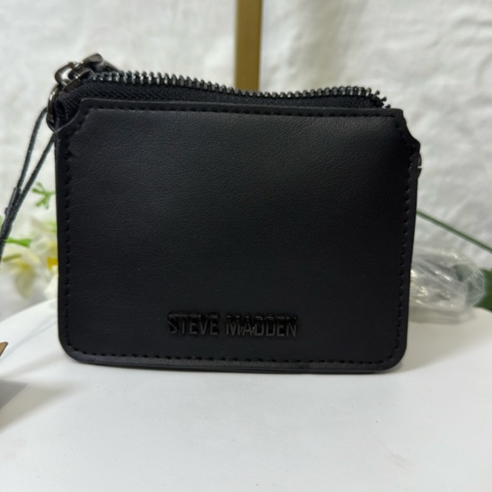 Steve Madden Black Key Card Holder Accessory